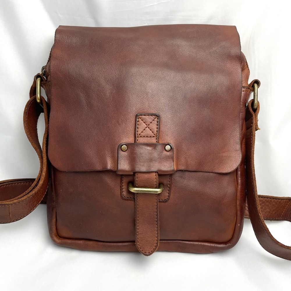 harbour 2nd small leather messenger bag, unisex